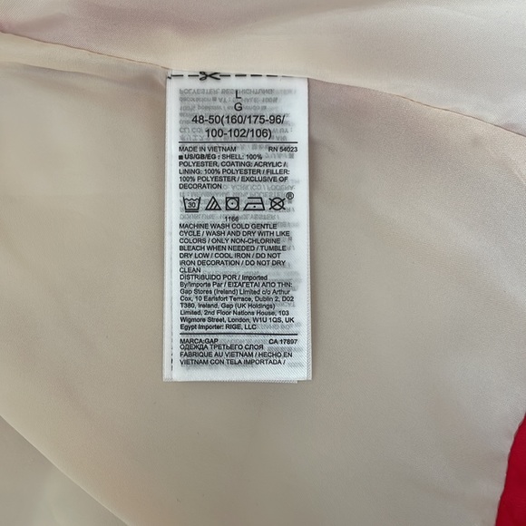 GAP upcycled puffer vest jacket - Picture 3 of 6